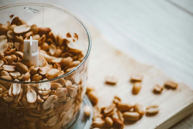 blending peanut butter in blender